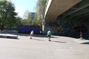 24 hours in Zurich Switzerland Kids skateboarding