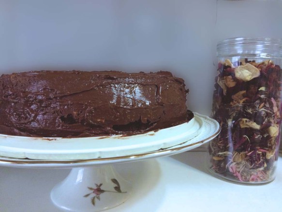 Step by step recipe to a ferrero rocher chocolate cake