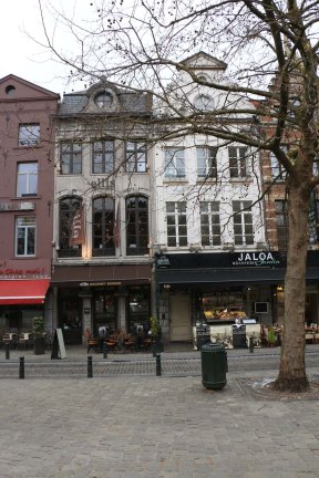 Belgium-brussels-traveling-travel-blog-architecture-st-catherine-1